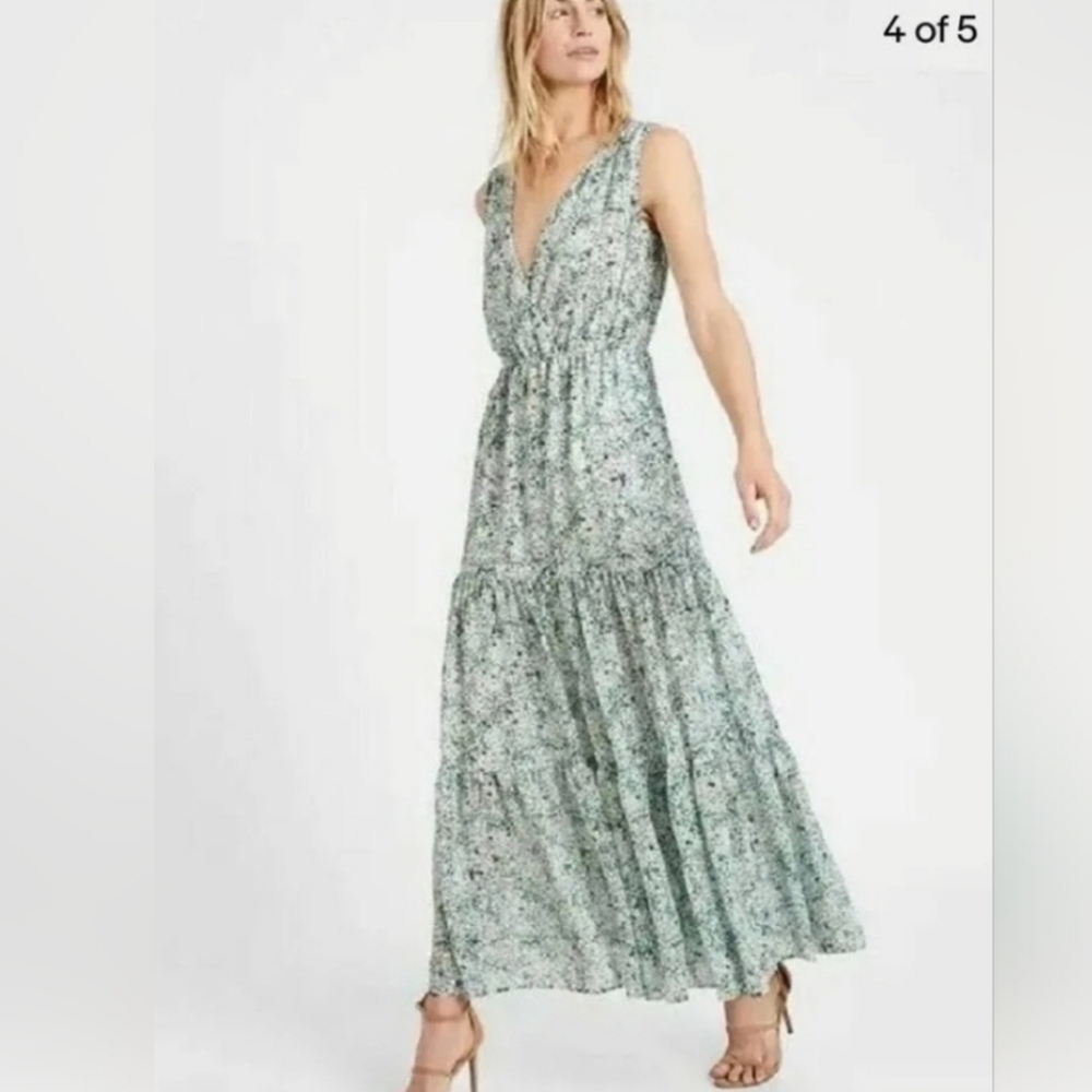 Banana Republic White and Green Tiered Maxi Skirt